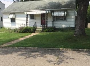 221 W Hubert Ave, Lancaster, OH 43130