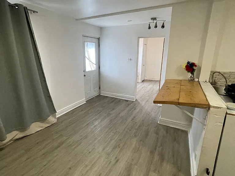 563 Union St #1 — Photo 3