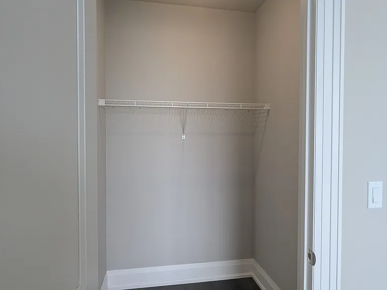 121 King St W — Photo 45