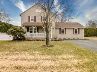 238 Winterset Dr, Springfield, MA 01129