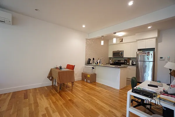 Rented by Rennit Inc. | media 15