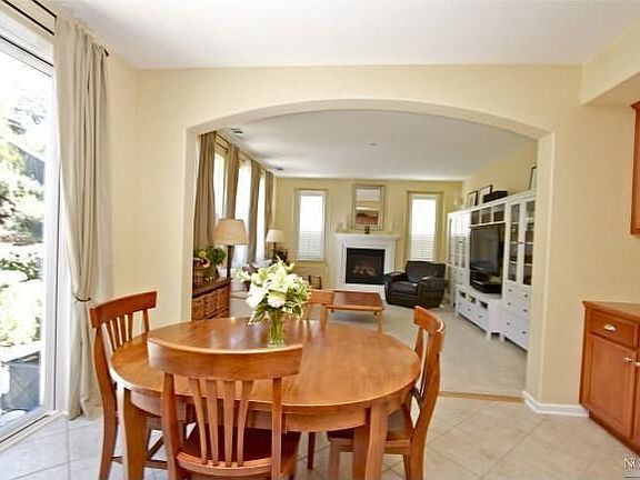 4th image of 72 Sunny Cove Dr