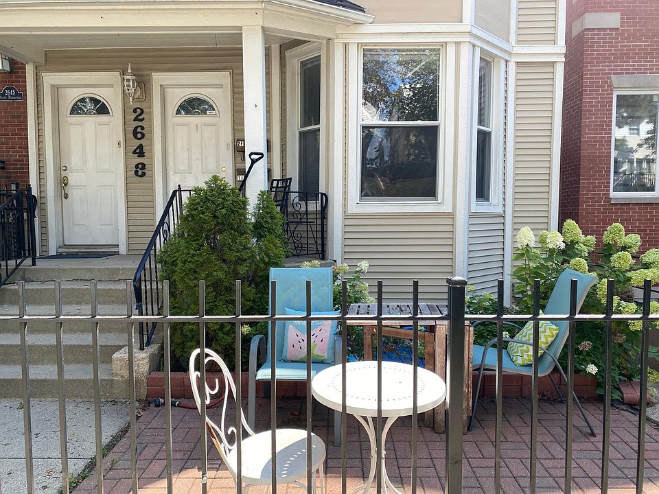 1st image of 2643 N Marshfield Ave APT 1F