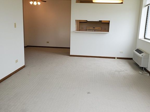 5th image of 75 Kristin Cir APT 312