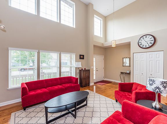 5th image of 1285 Chesterfield Ln