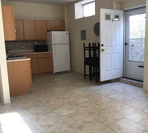 2nd image of 28 Hale St #2