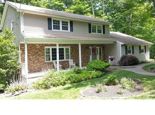 10 Sturdevant Dr, Danbury, CT 06811