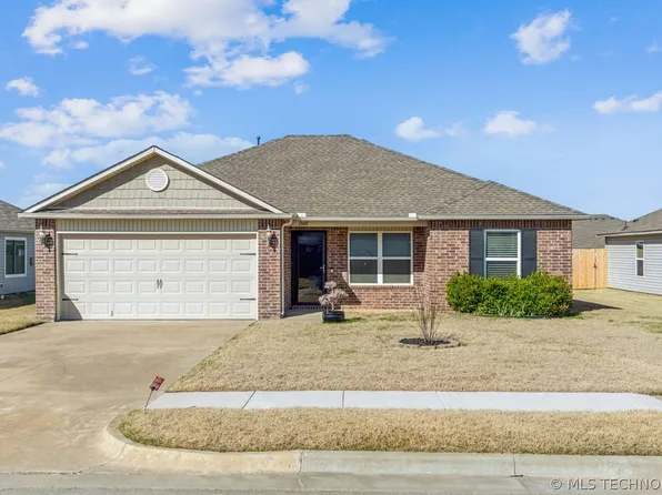 11418 S 238th East Ave, Broken Arrow, OK 74014