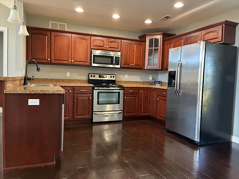 183 Twin Lakes Dr — Photo 8