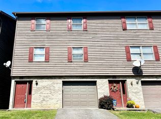 212 Stonegate Cir, Morgantown, WV 26505