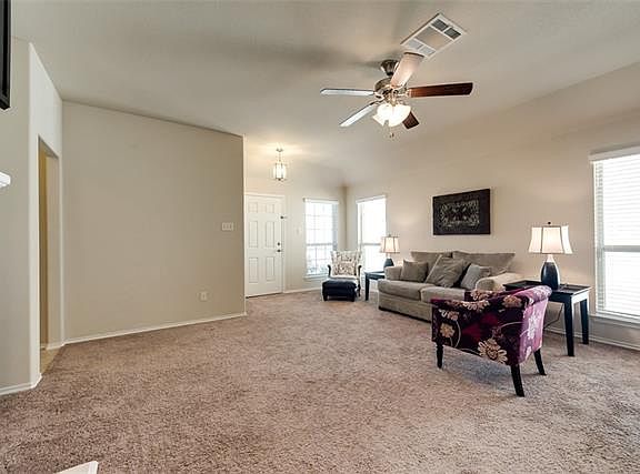 4th image of 212 Black Bear Dr
