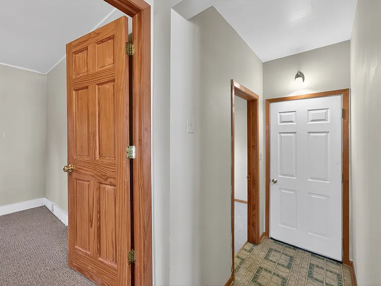 221 Ellen St #221 — Photo 16