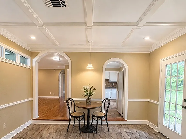 6605 Westview Dr — Photo 7