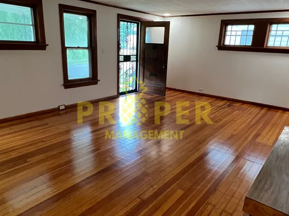 827 Superior Ave, Dayton, OH 45402