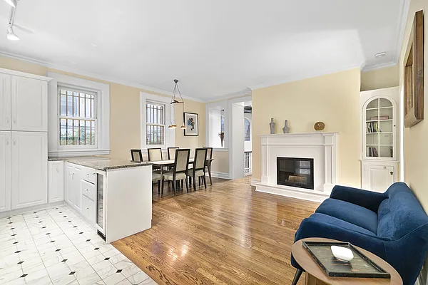 Sold by Compass | media 5