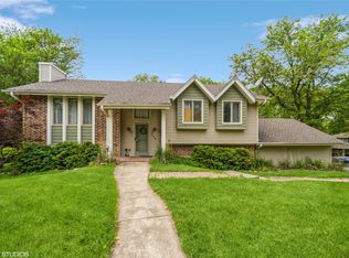 1640 NW 104th St, Clive, IA 50325