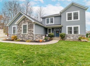 1945 Conwood Dr, Troy, OH 45373