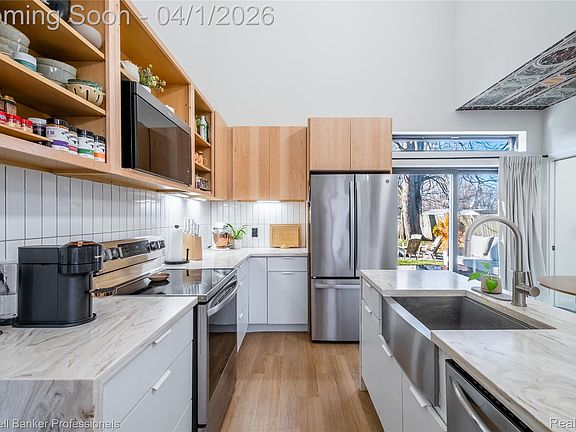 5th image of 2407 Pollard Rd N