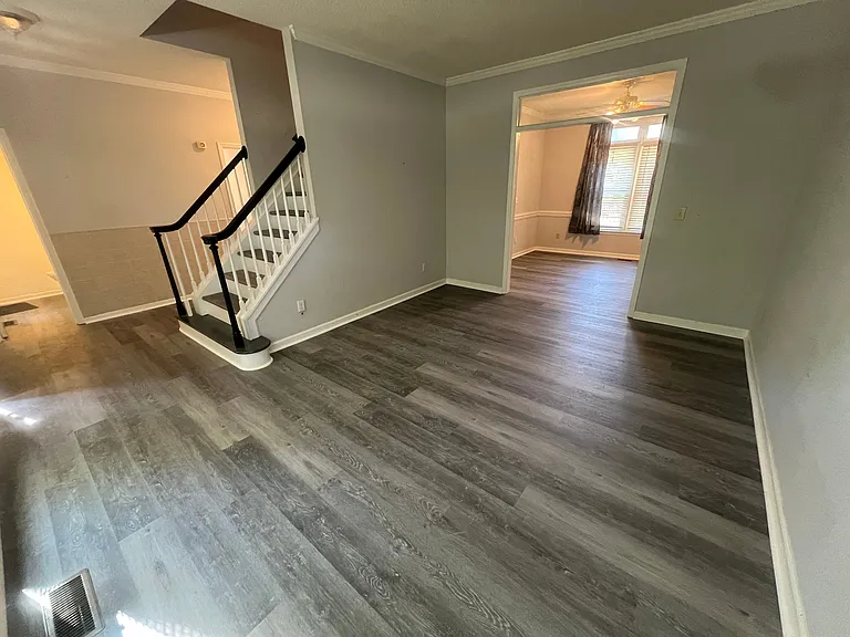 3209 Daingerfield Dr — Photo 7