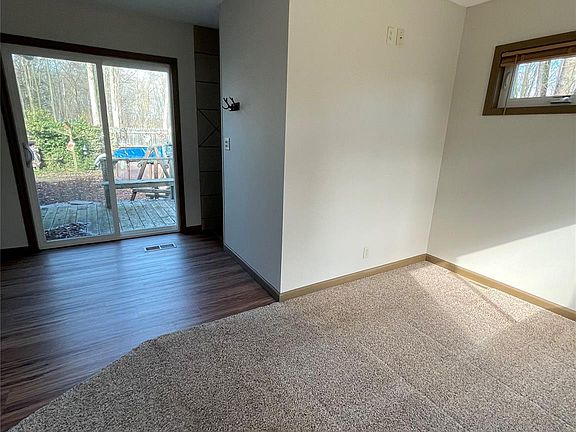 5th image of 3835 Maple Rd