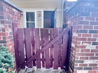 39514 Old Dominion Dr, Clinton Township, MI 48038
