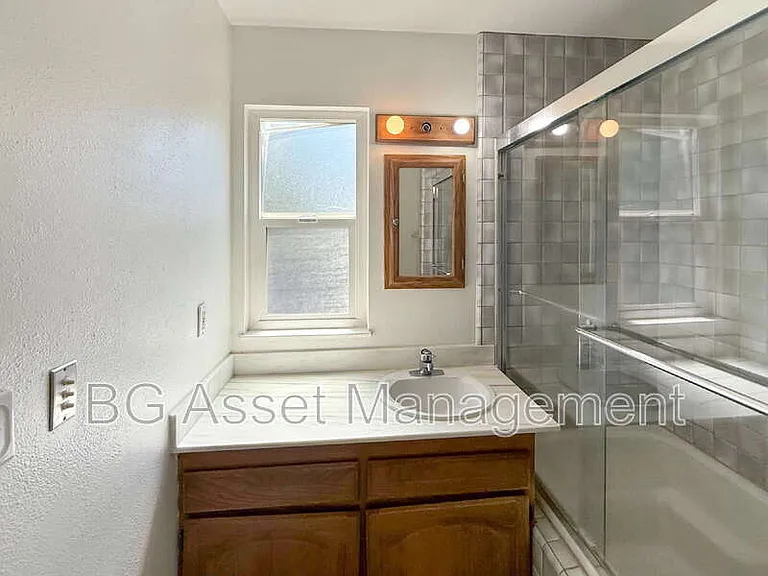 2672 Doidge Ave — Photo 16
