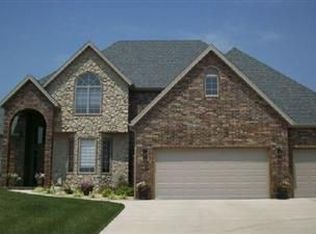 1355 N Ambrose Ct, Springfield, MO 65802