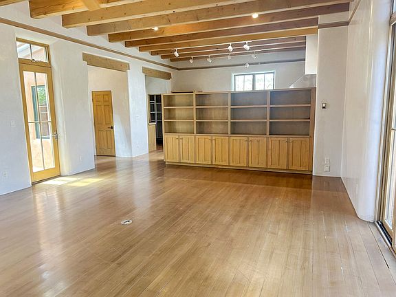 5th image of 1710 W Alameda St Unit 2