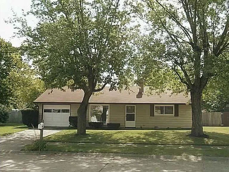 1st image of 2301 Aspen Ct