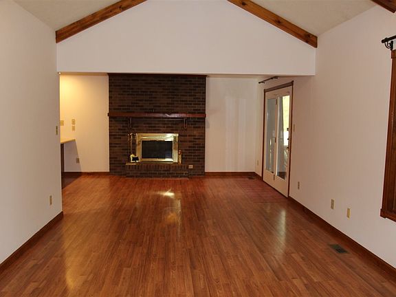 4th image of 5275 E State Road 46