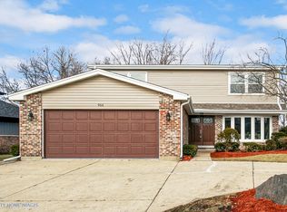 966 Suffield Ter, Northbrook, IL 60062