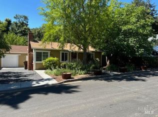 537 Redwood Ave, Ukiah, CA 95482