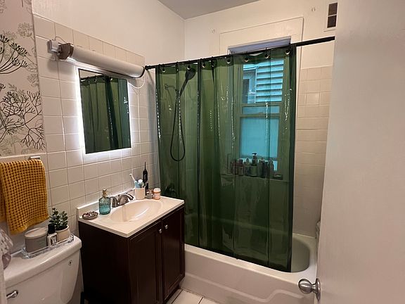 2nd image of 3646 W Cornelia Ave APT 1F