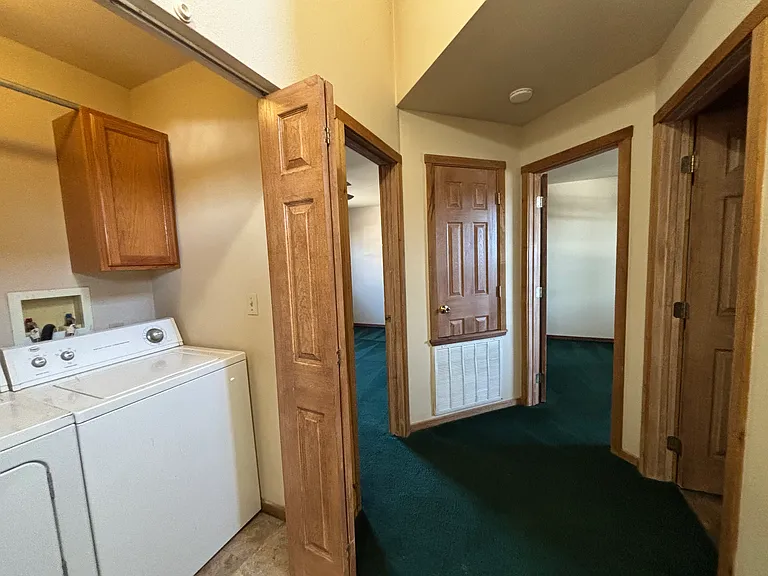 284 Jefferson St — Photo 12