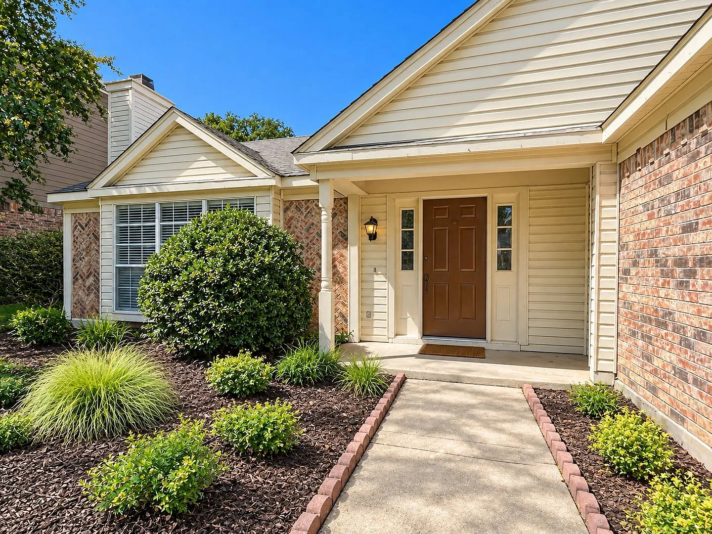 Gorgeous 3 Bedroom House for rent in Grapevine! — Photo 2