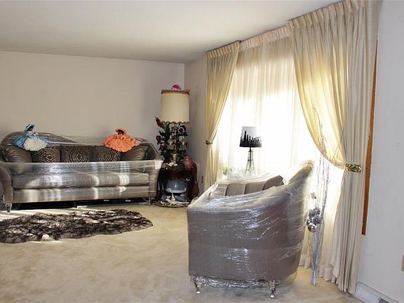 4th image of 4139 Silverado Dr