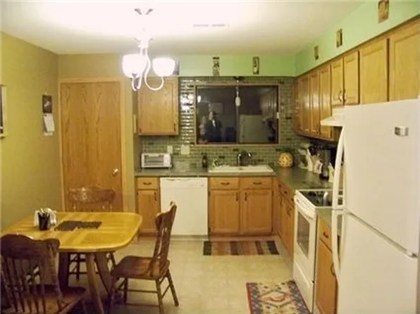 N58W23833 Hastings Ct, Village Of Sussex, WI 53089