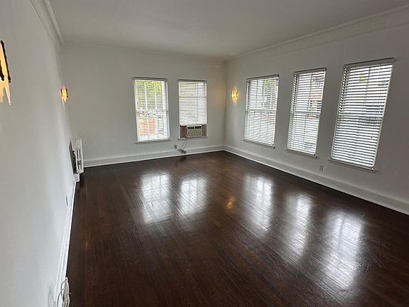 3rd image of 100 N Sycamore Ave APT 12