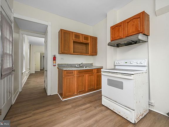 5th image of 349 N 4th St