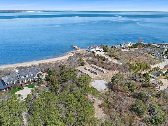 2nd image of 623 Lazy Point Road