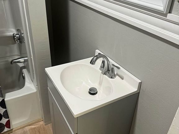 5th image of 149 Washington St Floor 3