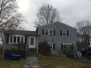 113 Ranch Dr, Bridgeport, CT 06606