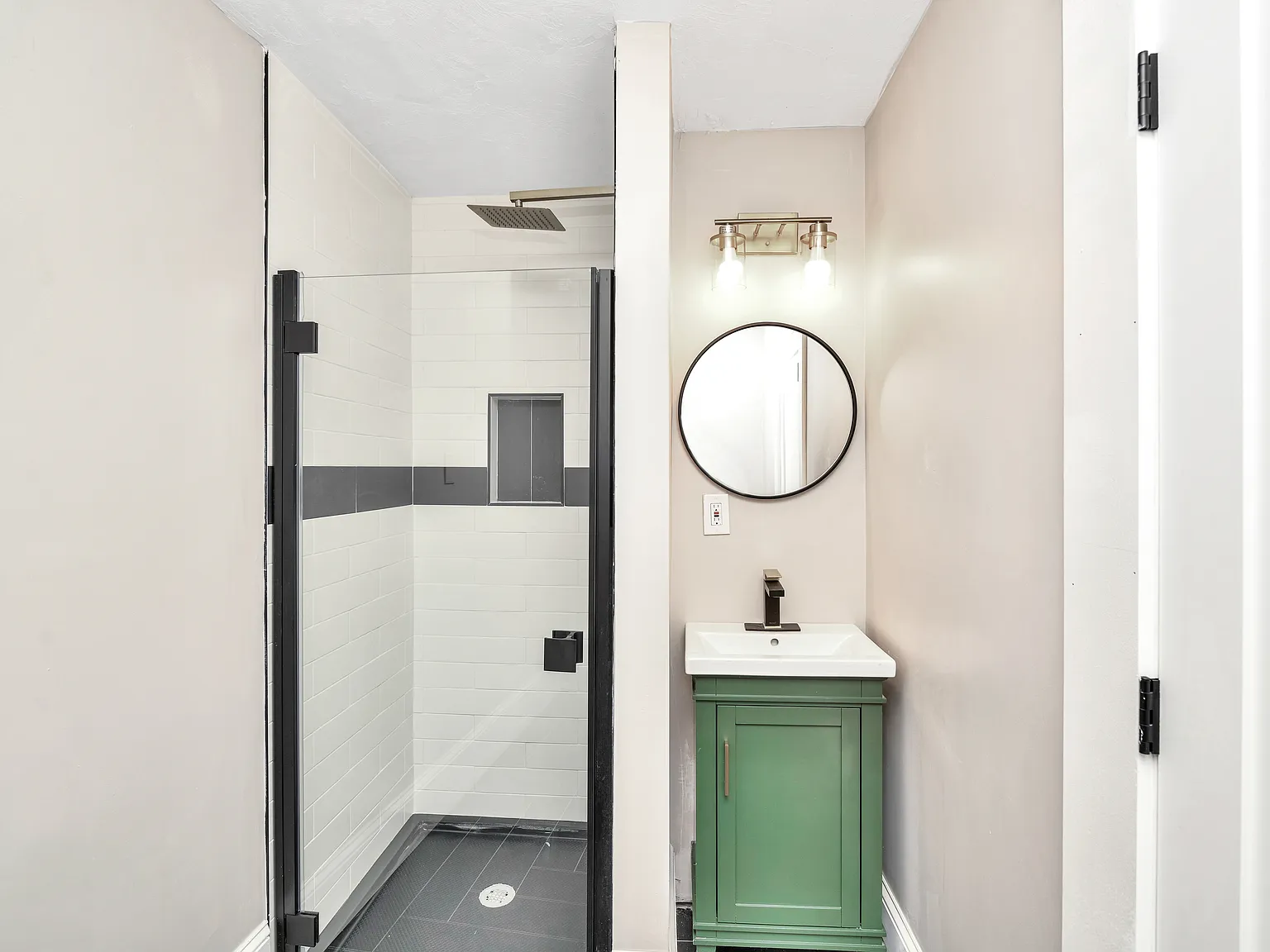 1 bed, 650 sqft, $2,950 — Photo 4