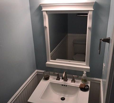 1st Fl 1/2 Bath
