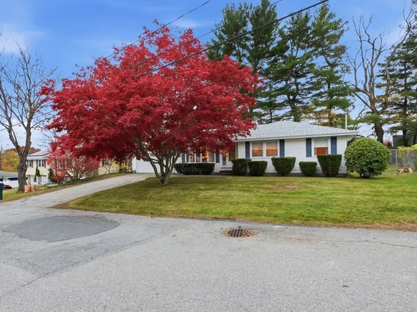 43 Duston Dr, Methuen, MA 01844