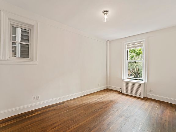 5th image of 35 Pineapple St APT 4A