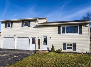 302 Hickory Ln, Central Square, NY 13036