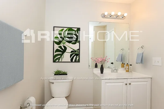 1221 Akins Ridge Dr — Photo 11