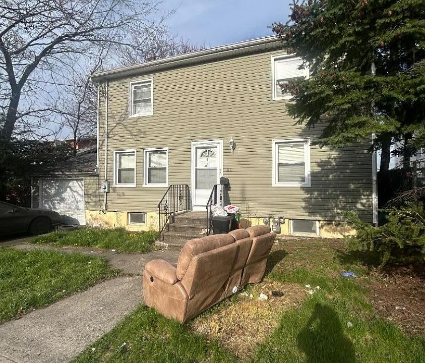 1st image of 182 Midland Ave