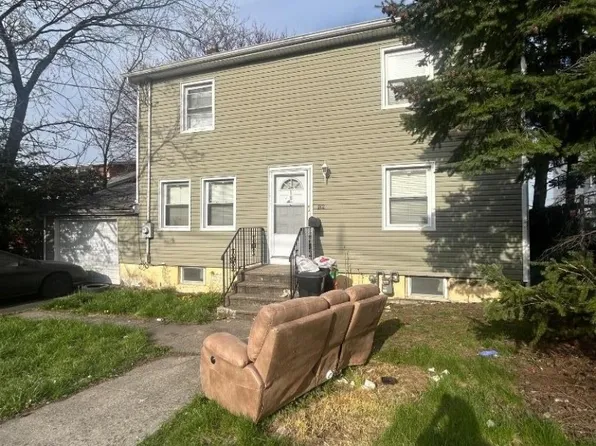 182 Midland Ave, Saddle Brook Twp., NJ 07663